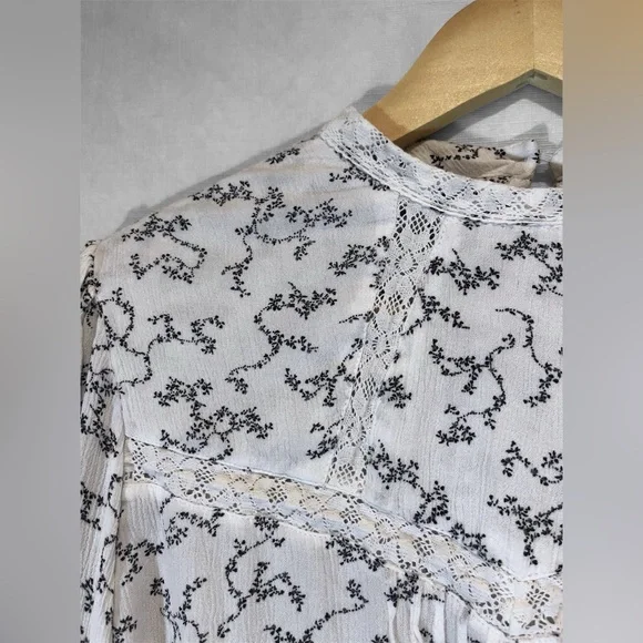 M&S Ivory Floral Boho Cottagecore Blouse Sz 6 - Picture 4 of 9